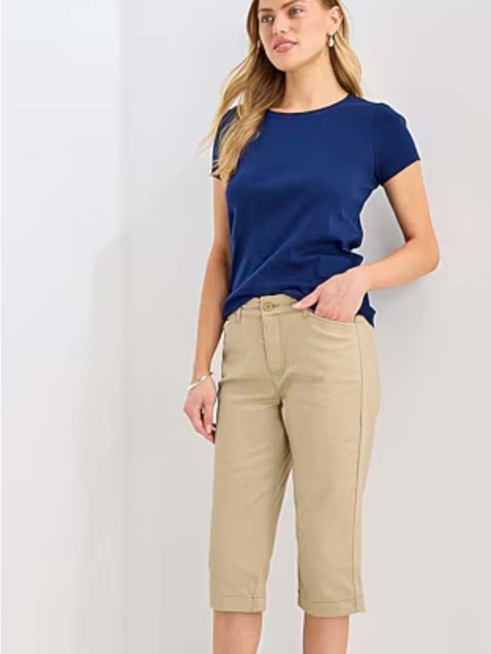 NWT St. John’s Bay  capris. Woman size 8.